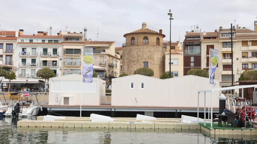 Las nuevas edificaciones impiden ahora la visión de la base de la torre del Port. FOTO: Alba Mariné