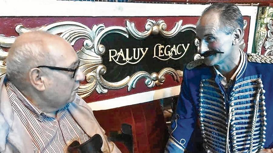 El tascaman Boada amb Jerzy Swider ‘Bigotis’ durant una visita del Circ Raluy Legacy a Tarragona el 2019. Foto: Eduard Boada i Aragonès