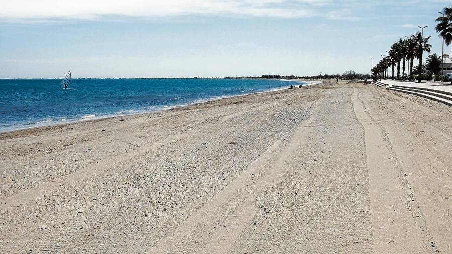 La platja de l’Arenal de l’Ampolla abans del temporal Glòria del mes de gener passat. FOTO: Joan Revillas