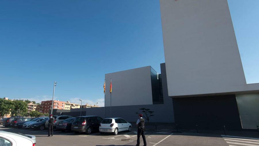 Imatge de la comssaria dels Mossos d'Esquadra a Tortosa. Foto: DT