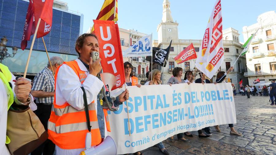 Imagen de la manifestación del mes pasado en la plaza Mercadal. Foto: Alba Mariné