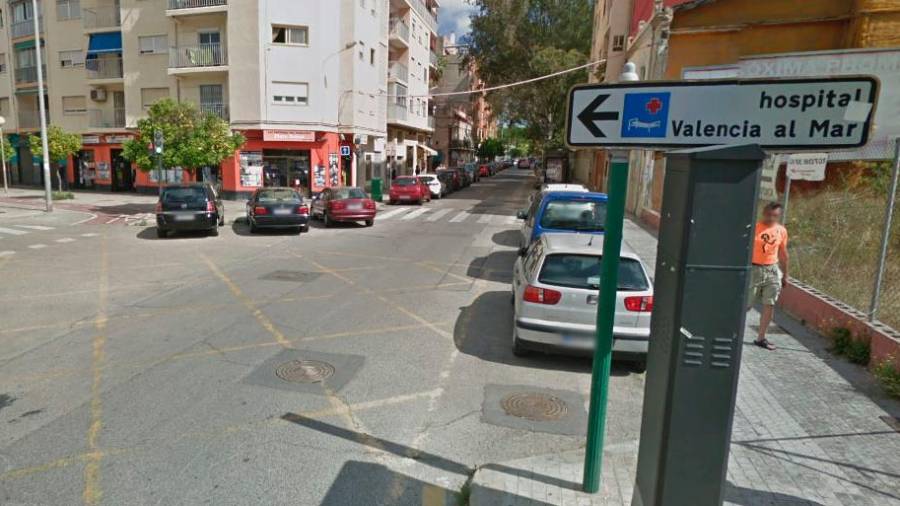 La mujer de 35 años estaba dando a luz en la calle del Padre Antón Martín, en el barrio valenciano del Cabanyal
