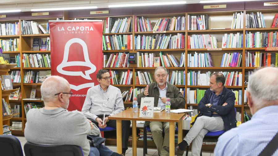 Juan Cal presenta a Tarragona la seva novel·la 'Operación Bucéfalo'.ALBA MARINÉ