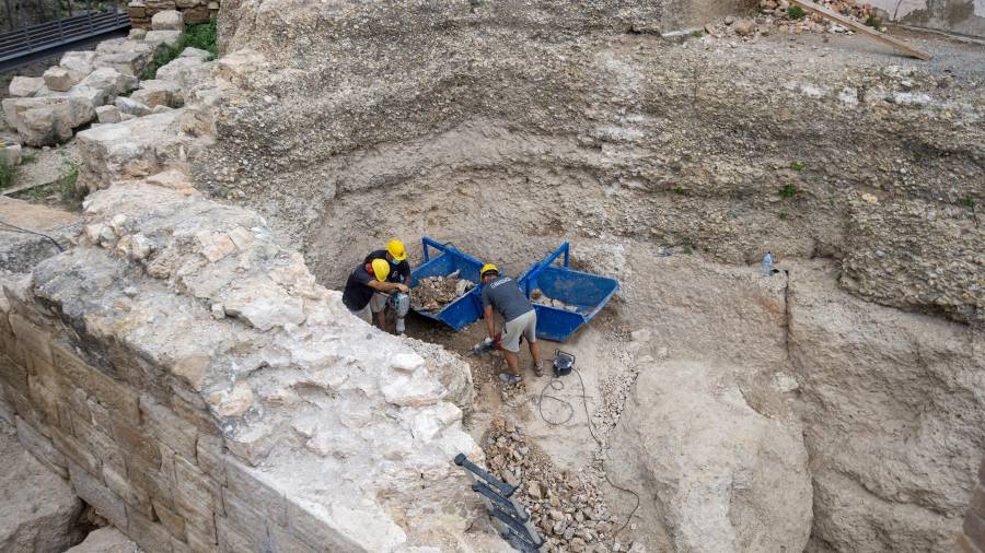 Les excavacions arqueològiques van realitzar-se el passat estiu i ara se n’ha lliurat l’informe. FOTO: J. REVILLAS