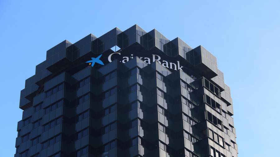 CaixaBank cierra 2021 con un beneficio de 5.226 millones de euros