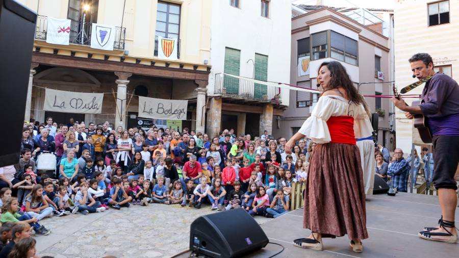 Imatge d’un espectacle de l’any passat a la Fira de Bandolers d’Alcover. FOTO: ALBA MARINÉ/DT
