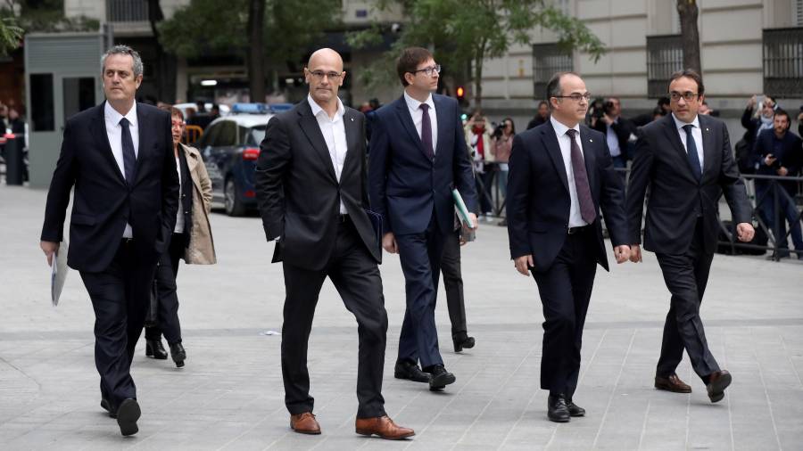 Los exmiembros del Govern (de izda. a dcha.) Joaquín Forn, Raül Romeva, Jordi Turull y Josep Rull a su llegada a la sede de la Audiencia Nacional