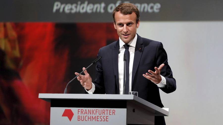 El presidente galo, Emmanuel Macron, ofrece un discurso durante la apertura de la Feria del Libro de Fráncfort en Fráncfort, ayer en Alemania. Foto: EFE