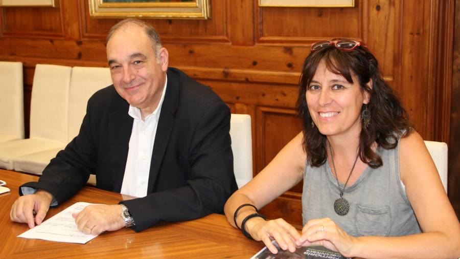El regidor Joan Carles Solé, i la gerent de Vallsgenera; Àgata Prats