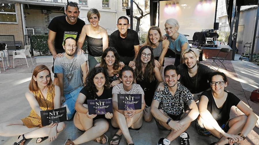 Algunos de los miembros de la recién creada Associació d’Il·lustradors de Tarragona (AIT), que aglutina a dibujantes de toda la demarcación, en el Espai Jove la Palmera. Foto: Pere Ferré