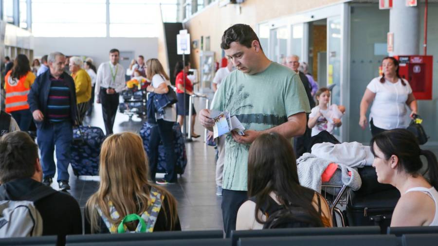 En el Aeropuerto de Reus saldrán, hoy, vuelos hacia el Reino Unido que eran de Thomas Cook y que los asume Iberia. FOTO: Alba Mariné