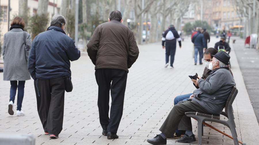 Los positivos bajan de forma drástica en la provincia. Alba Mariné