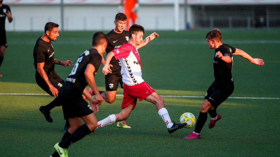 El Hospitalet-Andorra ha sido uno de los muchos partidos que se han jugado en las últimas semanas. Foto: FCF