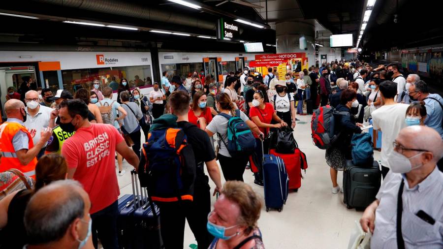 La huelga en Renfe obliga a cancelar 300 trenes por el incumplimiento de servicios mínimos. Foto: EFE