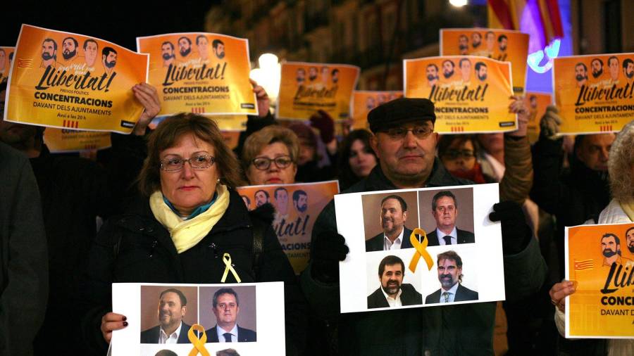Protesta a Tarragona pels exconsellers empresonats. EFE