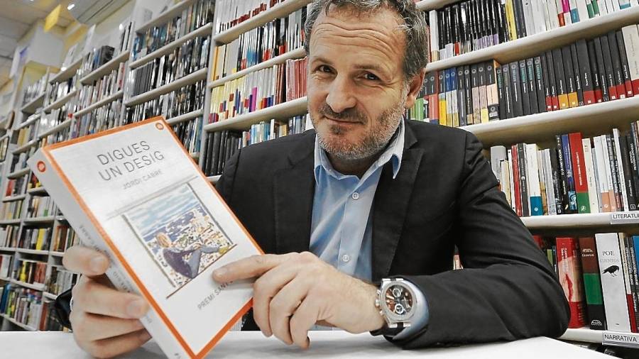 Jordi Cabré a la Llibreria Adserà de Tarragona, on va presentar l’obra ‘Digues un desig’. FOTO: Pere Ferré