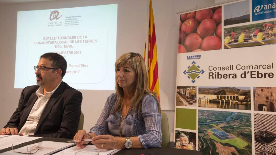 Imatge de la presentació del butlletí, aquest dijous al Consell Comarcal de la Ribera d’Ebre. Foto: Joan Revillas