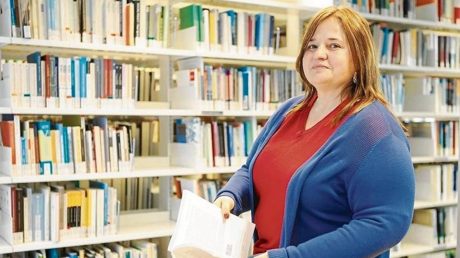 Julieta Olaso en la biblioteca de la URV, el pasado mes de marzo. Foto: Alba Mariné