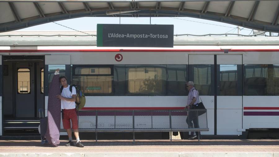 Imatge d'arxiu de l'estació de tren de l'Aldea. Foto: Joan Revillas