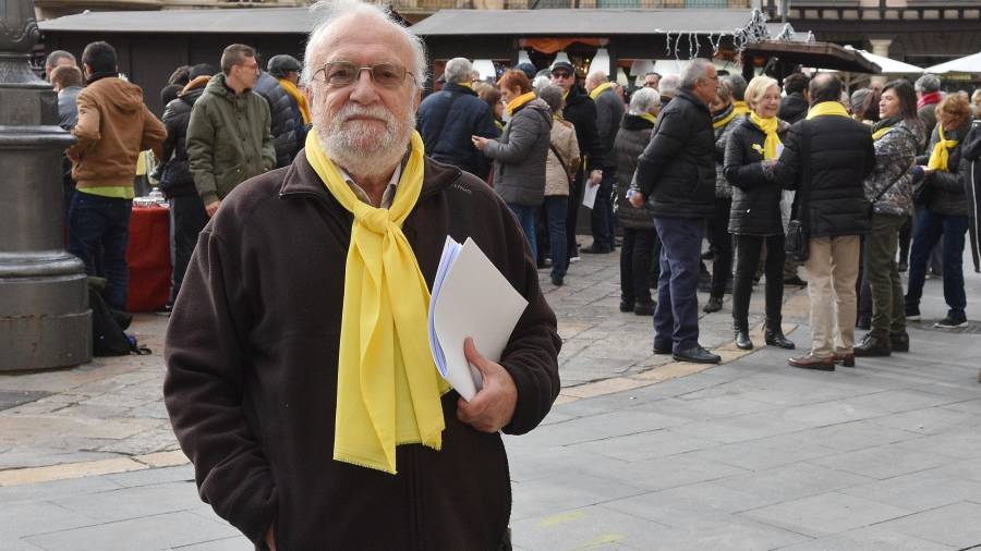 Josep, en la Plaça del Mercadal. Foto: Alfredo González