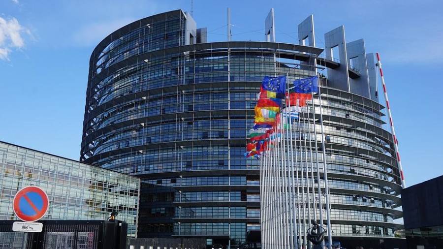 Imagen del exterior del Parlamento Europeo. Foto: Pixabay