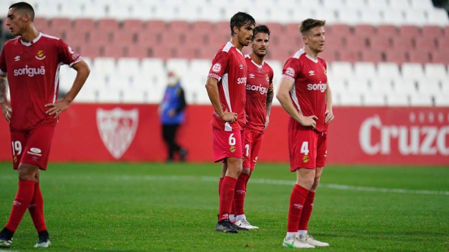 Los jugadores del Nàstic en su visita al Sevilla Atlético. Foto: Sevilla FC