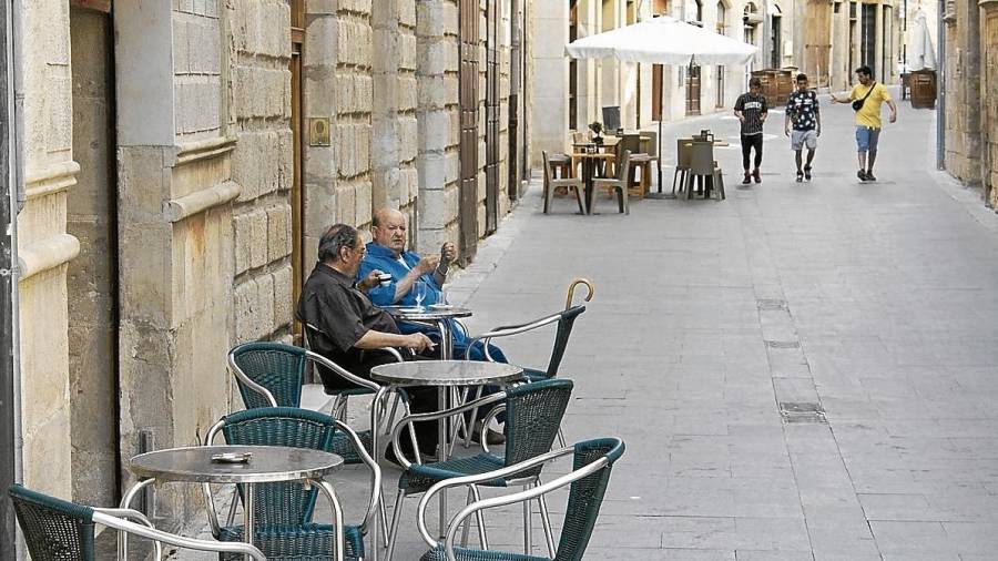 Imatge del carrer de la Rosa, un dels que tenen més encant del nucli antic tortosí. Foto: Joan Revillas