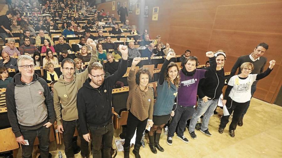Imagen del acto central de campaña que la CUP llevó a cabo ayer por la tarde en el Palau de Congressos de Tarragona. FOTO: Lluís Milián