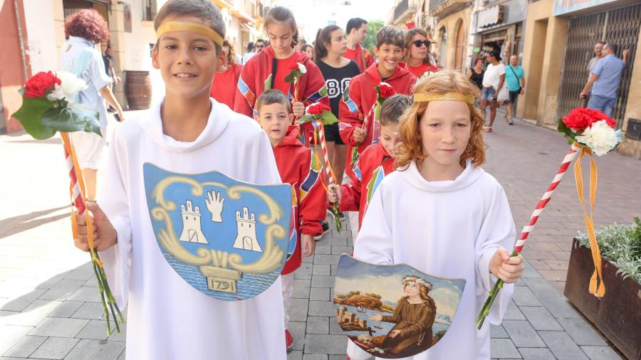Los actos tradicionales son los protagonistas del día grande de Santa Rosalia. FOTO: Alba Mariné