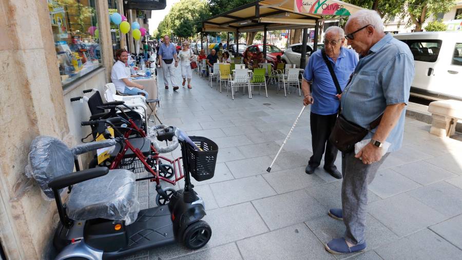 Tarragona vive una nueva edición de 'Botigues al carrer'. Foto: Pere Ferré