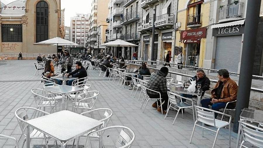 Está previsto que el entorno de la Plaça Corsini esté lleno de terrazas. FOTO: Pere Ferré