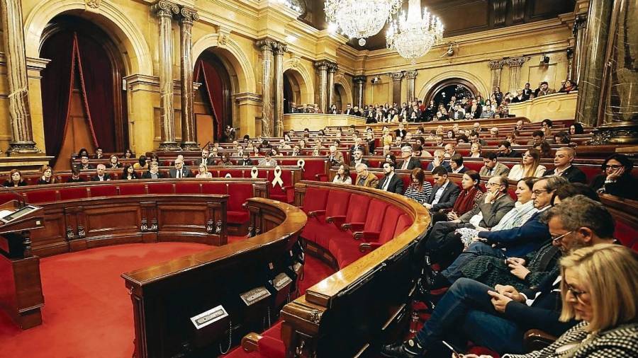Los partidos de la oposición en el Parlament piden iniciativas legislativas para el sector. FOTO: ACN