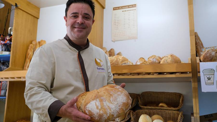 Ramon de la Fuente, del Gremi de Forners de Reus i Baix Camp, destaca la importancia del panadero en los pueblos. FOTO: FABIÁN ACIDRES