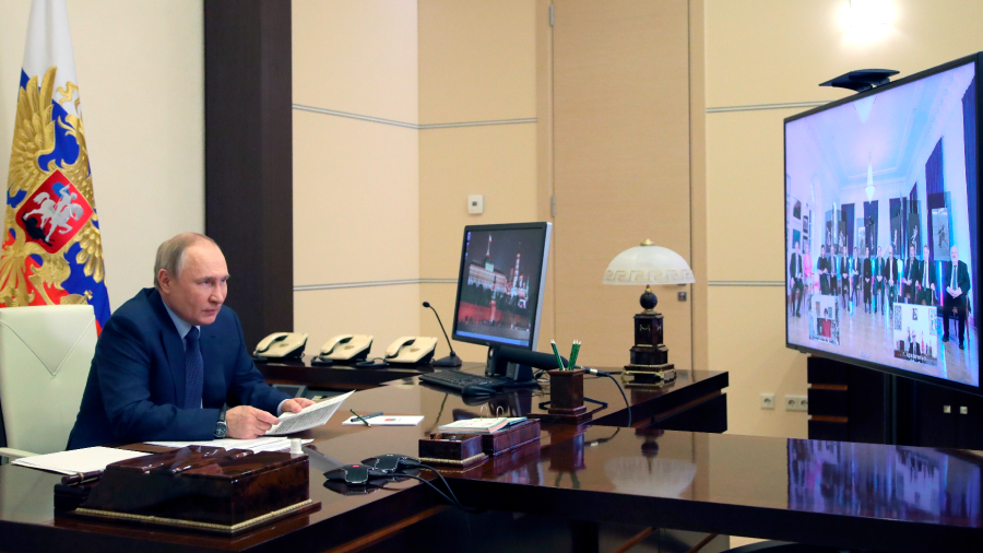 Vladimir Putin durante una videoconferencia. FOTO: EFE