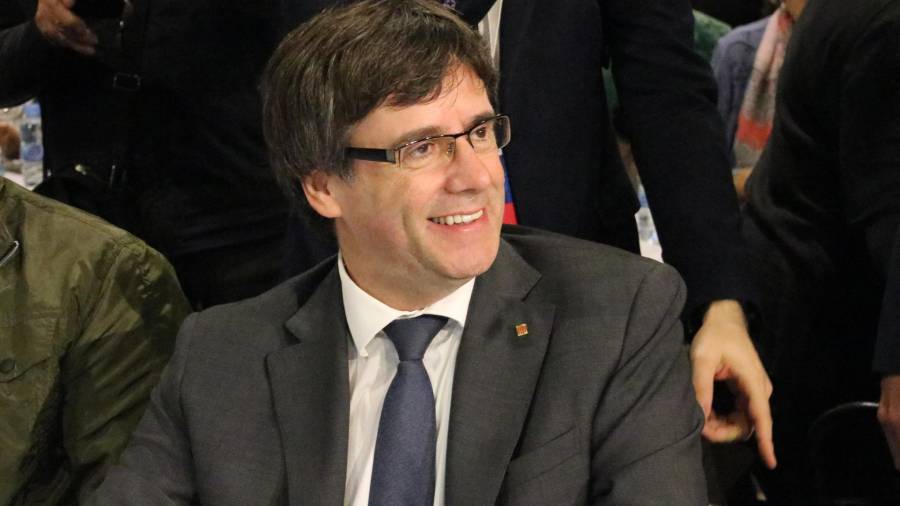 Junts per Catalunya (JxCat) ha retirado hoy la petición de delegación de voto del expresidente