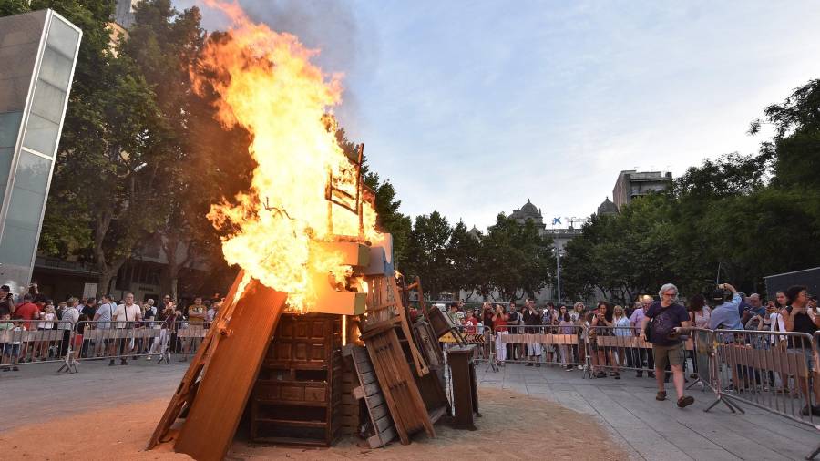 La Revetlla de Sant Joan será una prueba de fuego para las fiestas de verano. DT