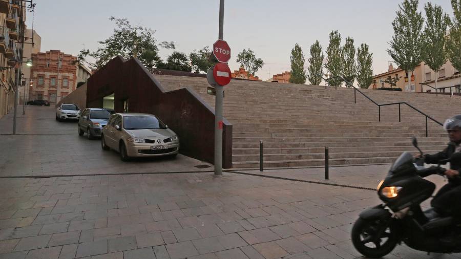 Imagen del aparcamiento que debía costar 3,9 millones y por el que ya se han pagado más de 30. Foto: Pere Ferré