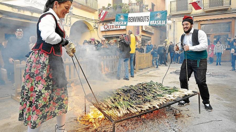 La Gran Festa de la Calçotada va néixer l’any 1982 arran de la Jornada del Congrés Català de cuina. FOTO: Alfredo González