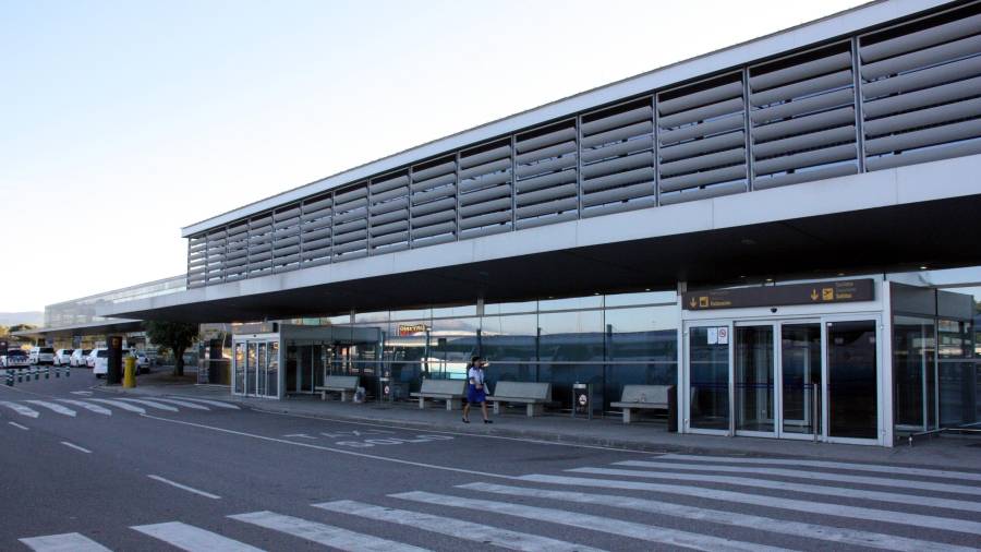 Imagen de archivo del aeropuerto de Reus. ACN