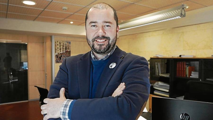 Xavier Puig, ayer en su despacho del Ayuntamiento de la Rambla Nova antes de la entrevista. FOTO: Pere Ferré