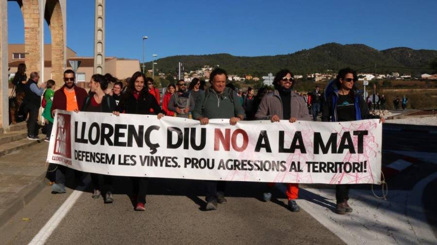 Marcha contra la MAT en el Baix Penedès.