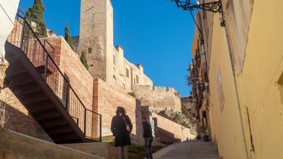 El nou passeig del Castell, al nucli antic de Tortosa. foto: J. Revillas