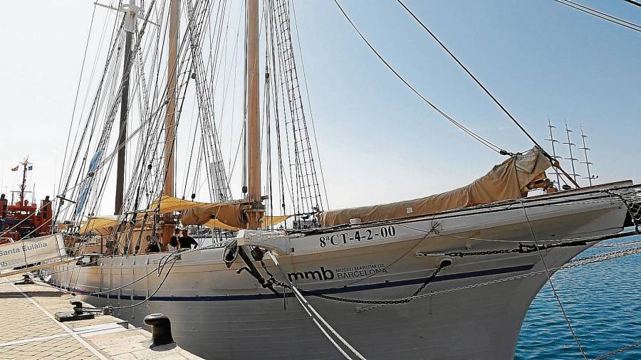 El navío Santa Eulàlia permanecerá anclado en el Moll de Costa de Tarragona hasta el próximo jueves. FOTO: Pere Ferré