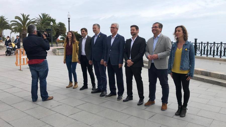 Los candidatos a la alcaldía de Tarragona, en el balcón del Mediterráneo.