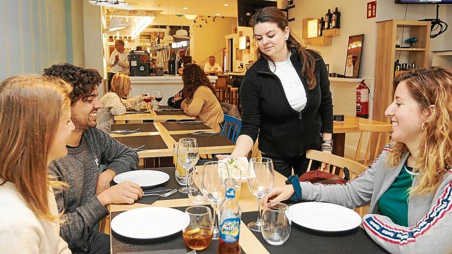 Con cada menú de mediodía, el restaurante Batticuore destina 2 euros al Banc dels Aliments. FOTO: alba mariné