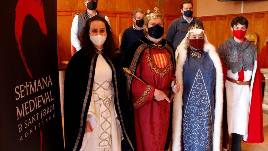 Imatge de Snat Jordi i la princesa, protagonistes de la Setmana Medieval de Montblanc. ACN