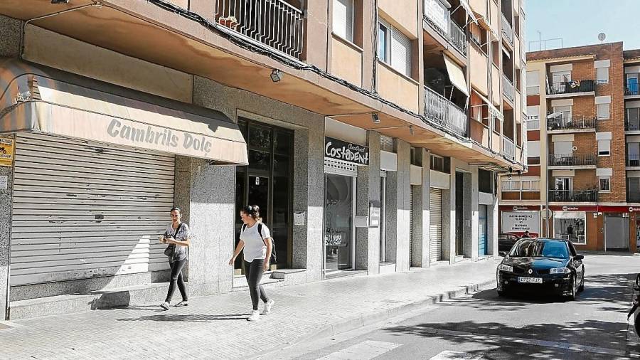 Una de las viviendas donde entraron los ladrones está situada en el paseo Lluís Companys. Foto: Alba Mariné