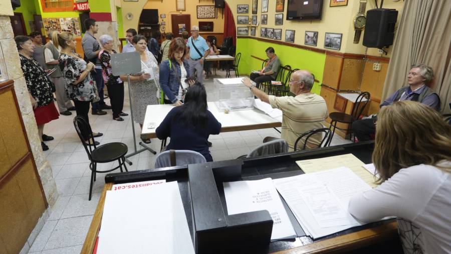Los colegios electorales estarán abiertos desde las 9 h. hasta las 20.00 horas. Foto: Lluís Milián