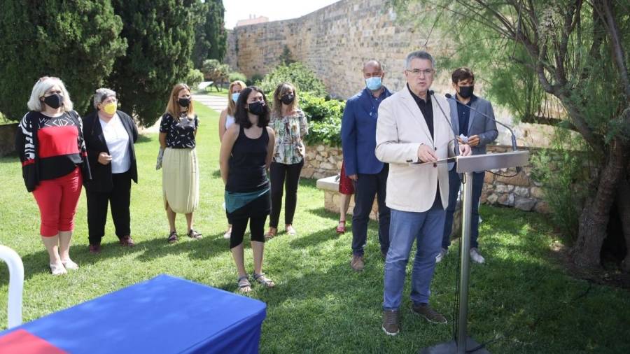 Imagen del acto de presentación del acuerdo entre ERC, JxTGN y CUP del 15 de junio. foto: Alba Mariné