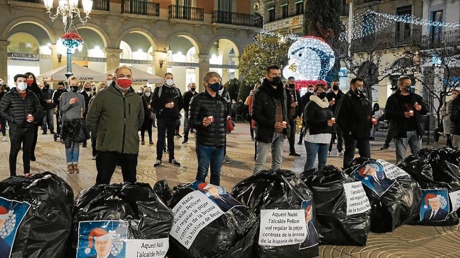 Imagen de archivo de una protesta de los trabajadores de la basura de Reus. FOTO: F.Acidres.